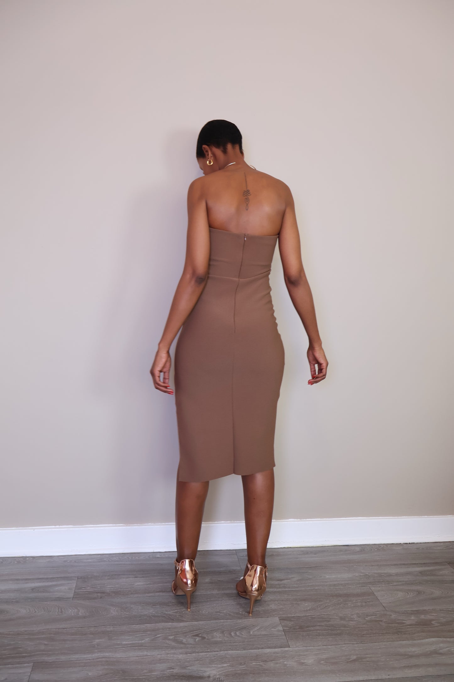 Sleek Strapless Midi Dress