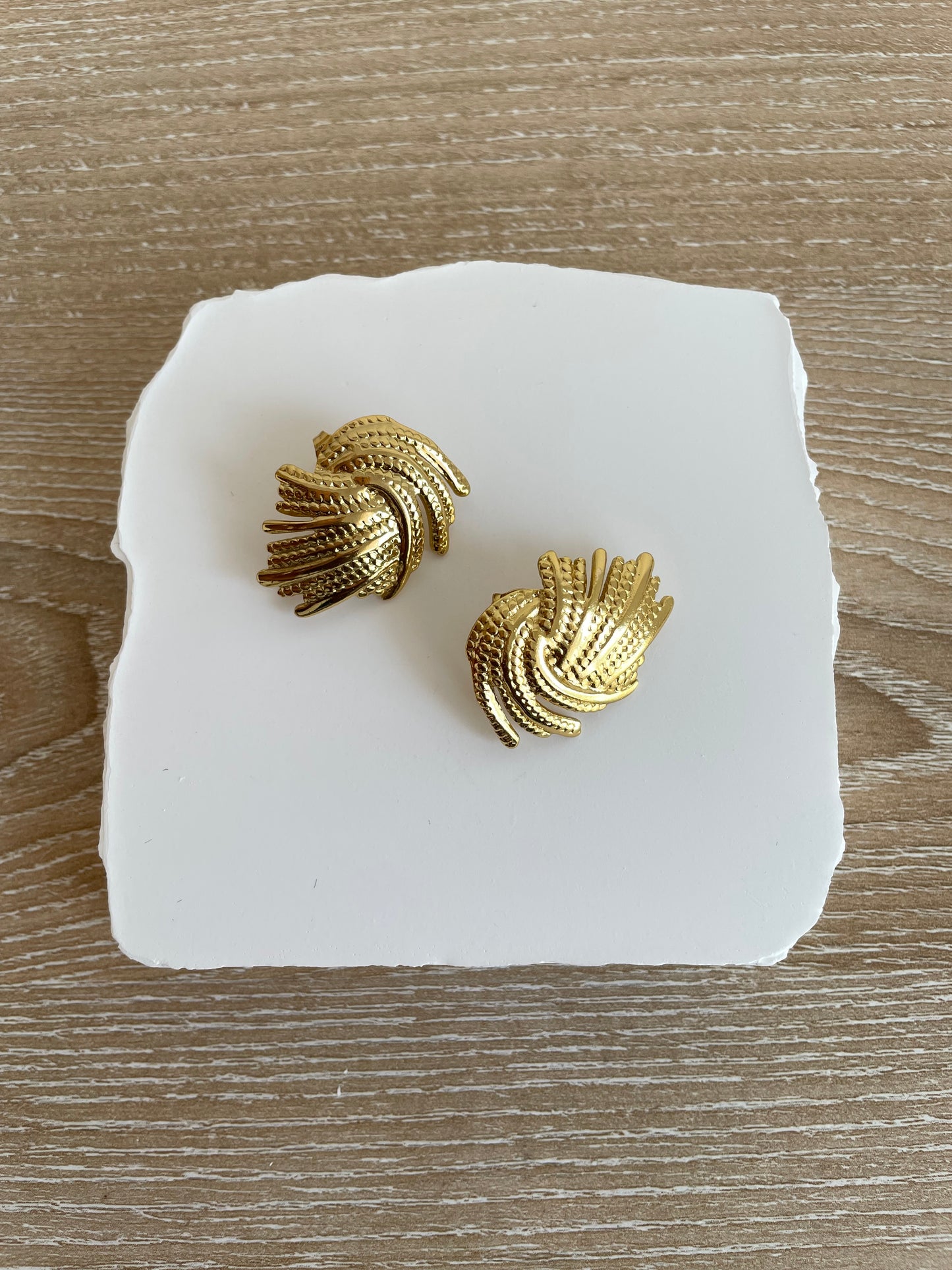 Golden Wave